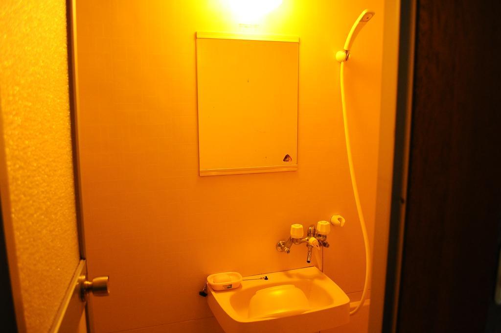 Petit Hotel Koizumi Тояко Экстерьер фото